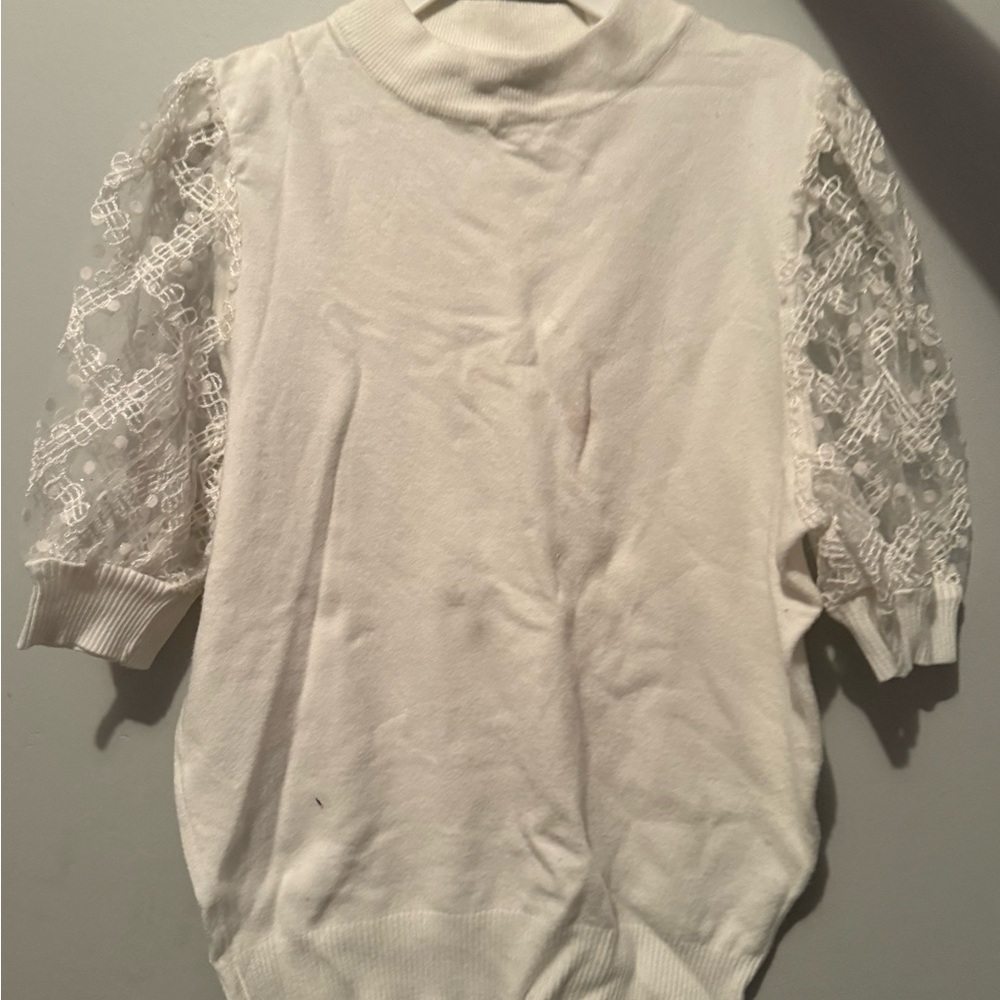 Chic White Lace Sleeve Women's Blouse